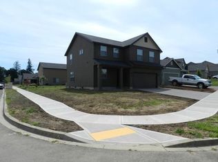 3392 Wildflower Dr, McMinnville, OR 97128