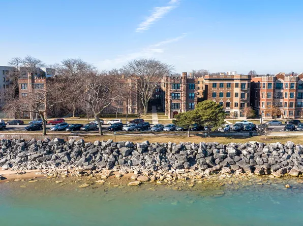 560 Sheridan Sq APT 2, Evanston, IL 60202