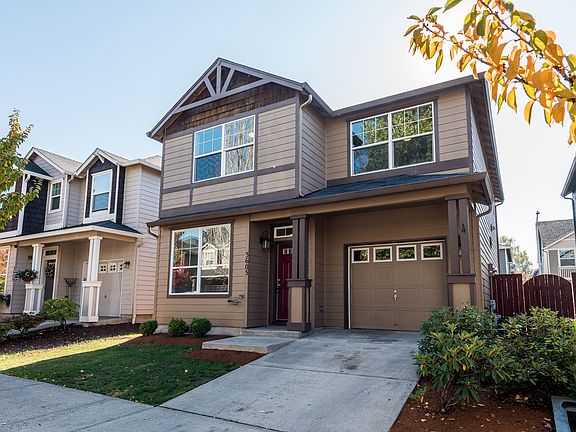 2nd image of 3605 NE 43rd St