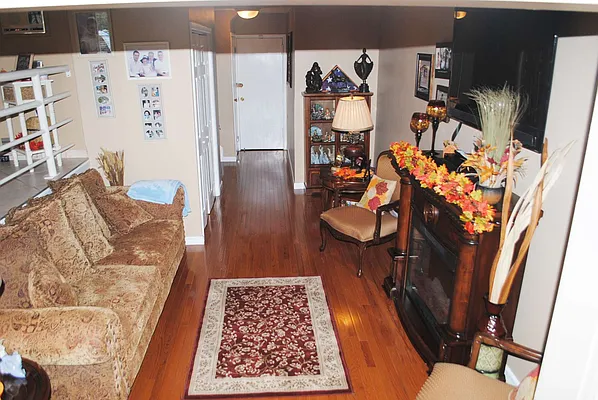 Sold by Homesite Realty Inc. | media 7