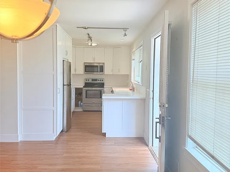 61A Chichester Ave — Photo 3