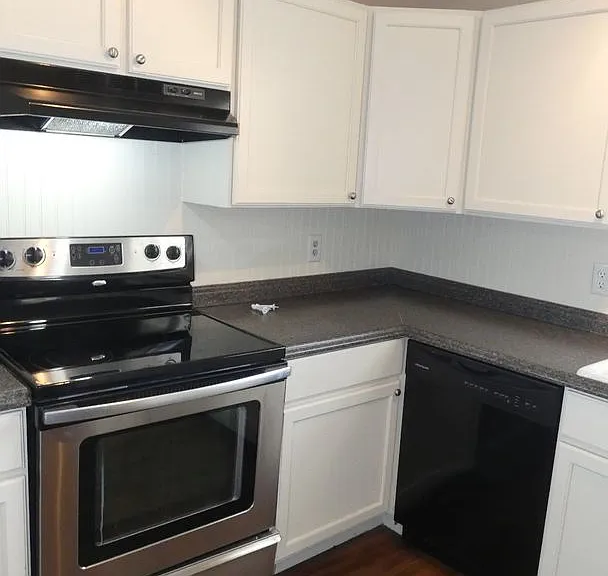 2512 SW 39th St — Photo 5
