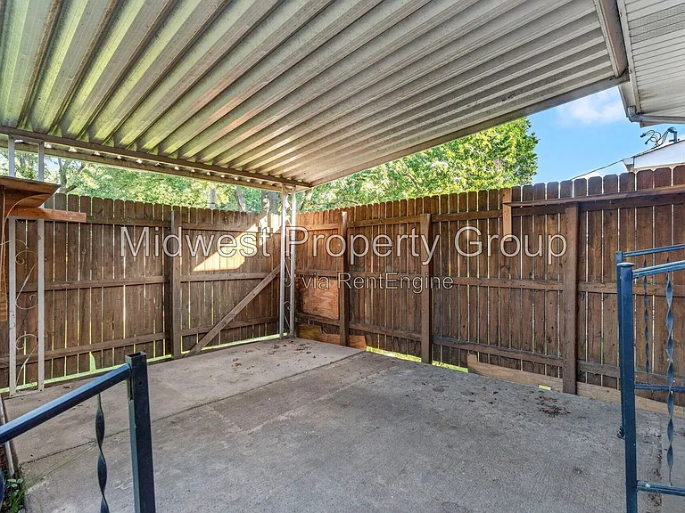 370 Gerald Ave — Photo 9