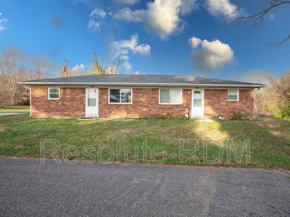 140 Wilson St, New Palestine, IN 46163