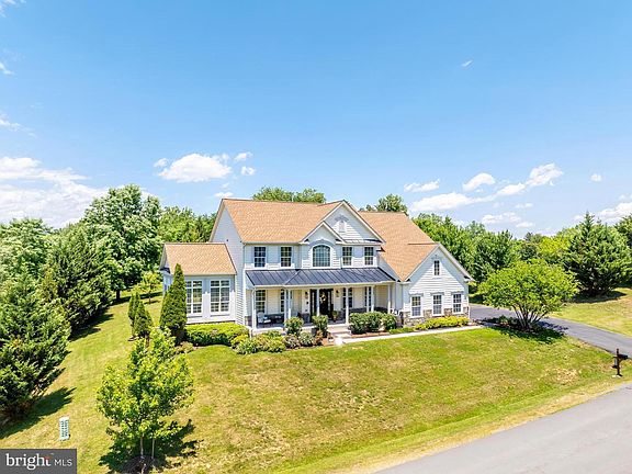 2nd image of 38770 Dutchmans Knoll Dr