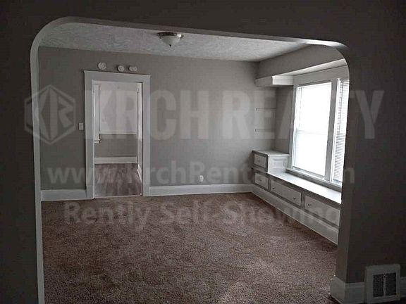 3rd image of 10610 Lamontier Ave #2
