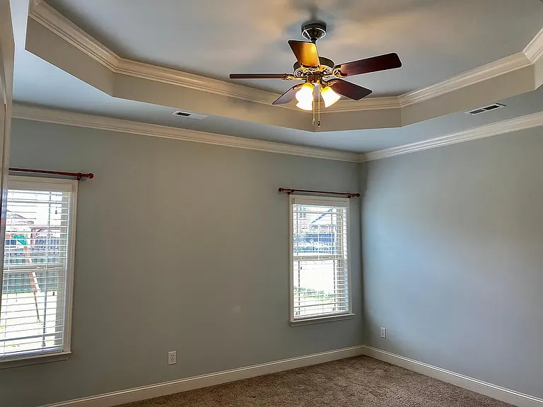 115 Woodvale Dr — Photo 9