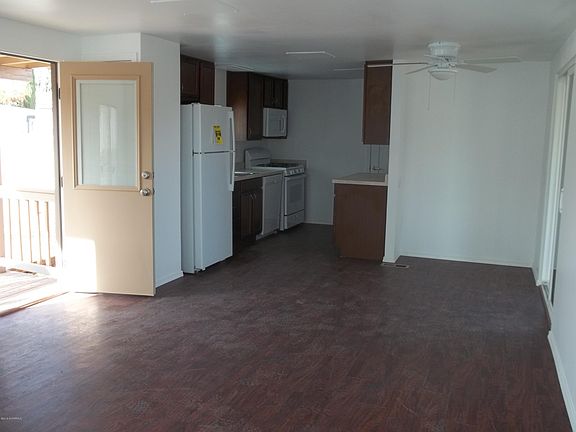 3rd image of 647 S 7th Pl