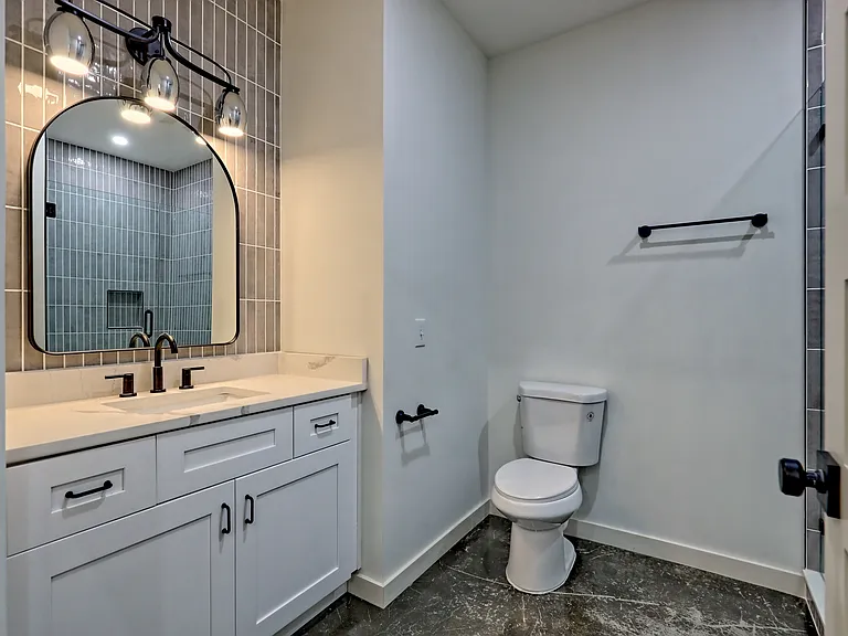 21 Valley St #5 — Photo 8