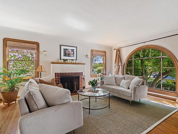 2nd image of 1440 Spruce Street