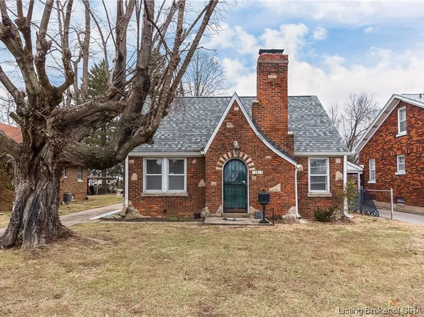 2813 Lincoln Drive, Clarksville, IN 47129