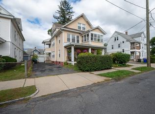 12 Prescott St, Springfield, MA 01108
