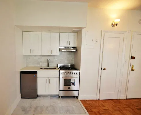 Rented by Bohemia Realty Group | media 2