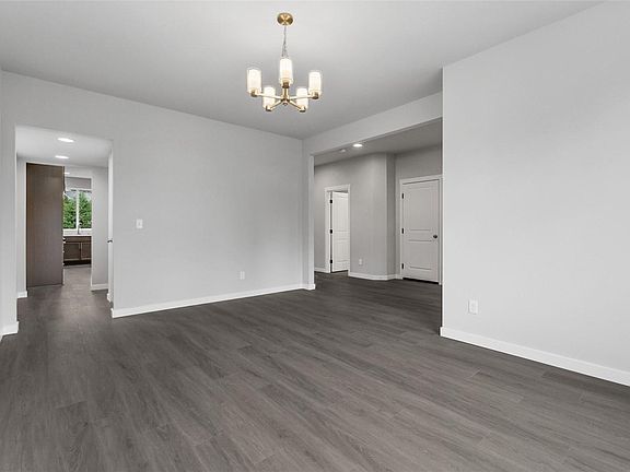 5th image of 7849 Riverview Ct SE