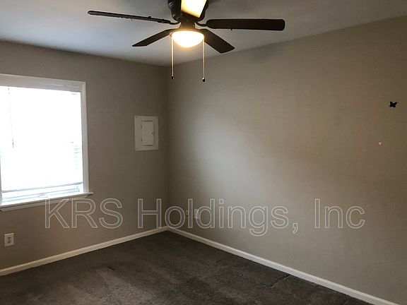 4th image of 615 W Ocean View Ave APT C