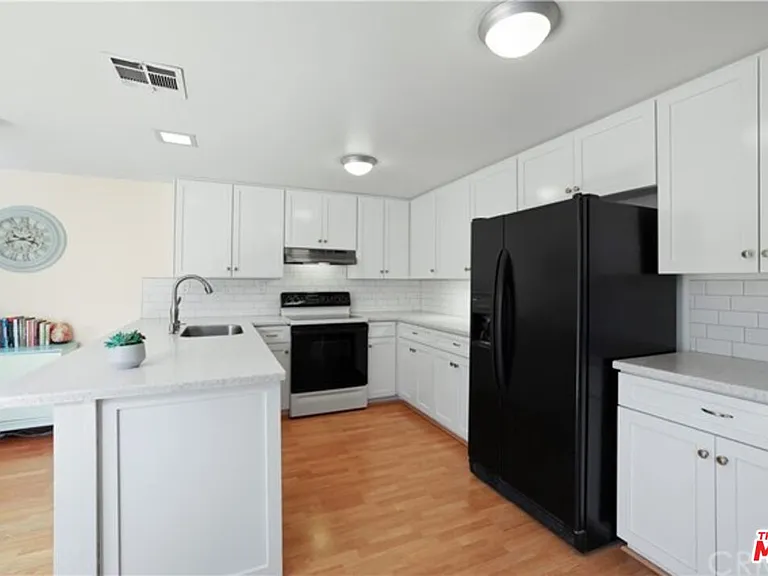 711 Church Pl #2 — Photo 46