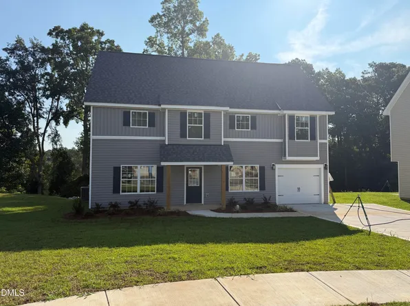 9748 Gooden Dr, Fayetteville, NC 28314