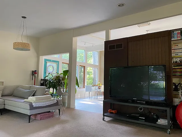 10251 Pendery Dr — Photo 20