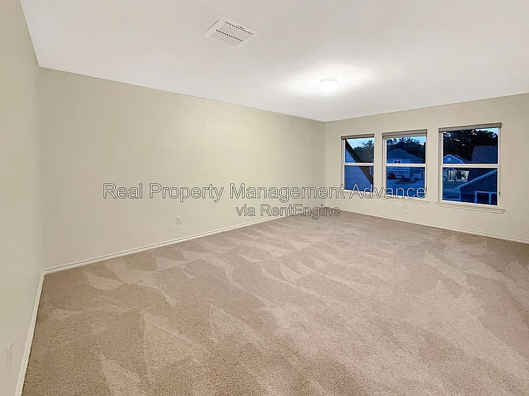 8977 Eaton St — Photo 7