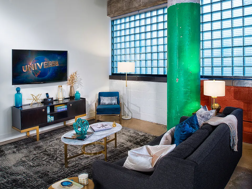 The Hecht Warehouse apartments community photo
