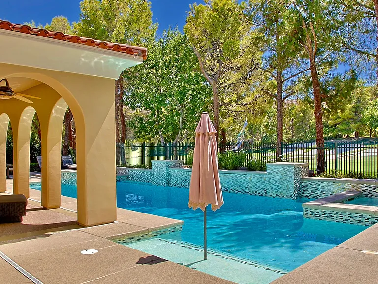 12047 Oakland Hills Dr — Photo 26