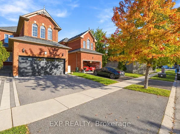 152 Underwood Dr, Whitby, ON L1M 1H6