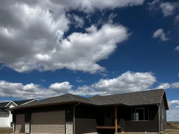 620 Bull Run Dr, Box Elder, SD 57719