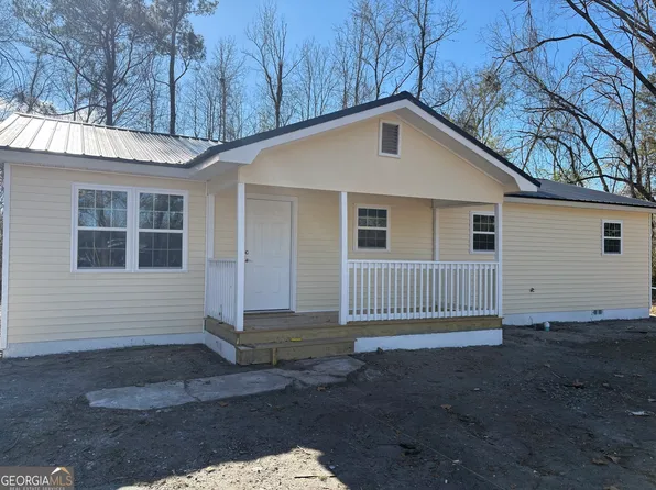 925 Annycliff St, Millen, GA 30442