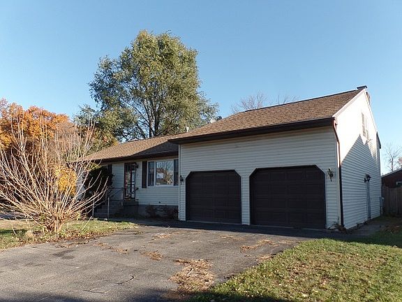 3rd image of 2 Winifred Dr