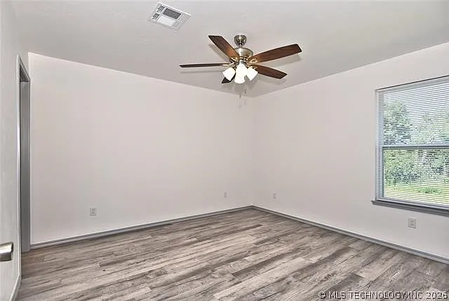 1013 S Water St #B — Photo 15