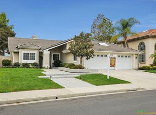 574 Jobe Hill Dr, Vista, CA 92081