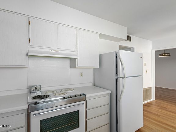4th image of 9403 N 111TH Avenue