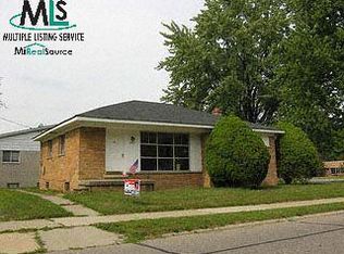 24211 Rosewood St, Oak Park, MI 48237