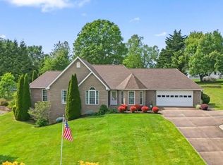 32582 Spring Crest Dr, Glade Spring, VA 24340