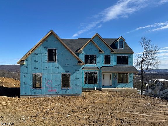 2nd image of 6 Spring Ct