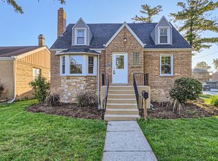 2251 S 18th Ave, Broadview, IL 60155