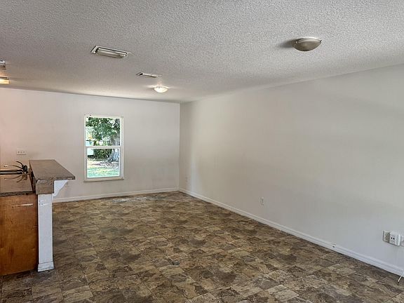 3rd image of 3211 Indiana Court Court