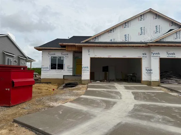 1296 Berkshire Ln, North Liberty, IA 52317