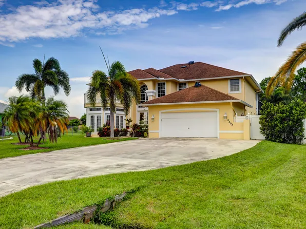 5595 NW North Crisona Circle, Port St Lucie, FL 34986