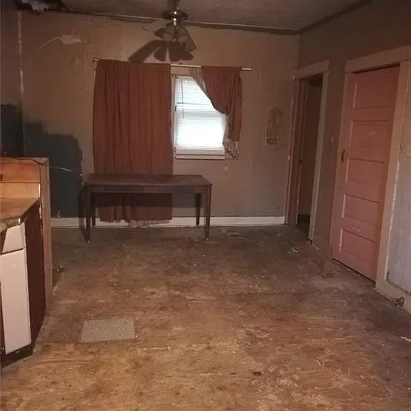 459 W Main St — Photo 6