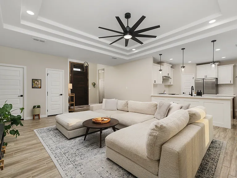 1409 Rio Panuco Ave — Photo 2