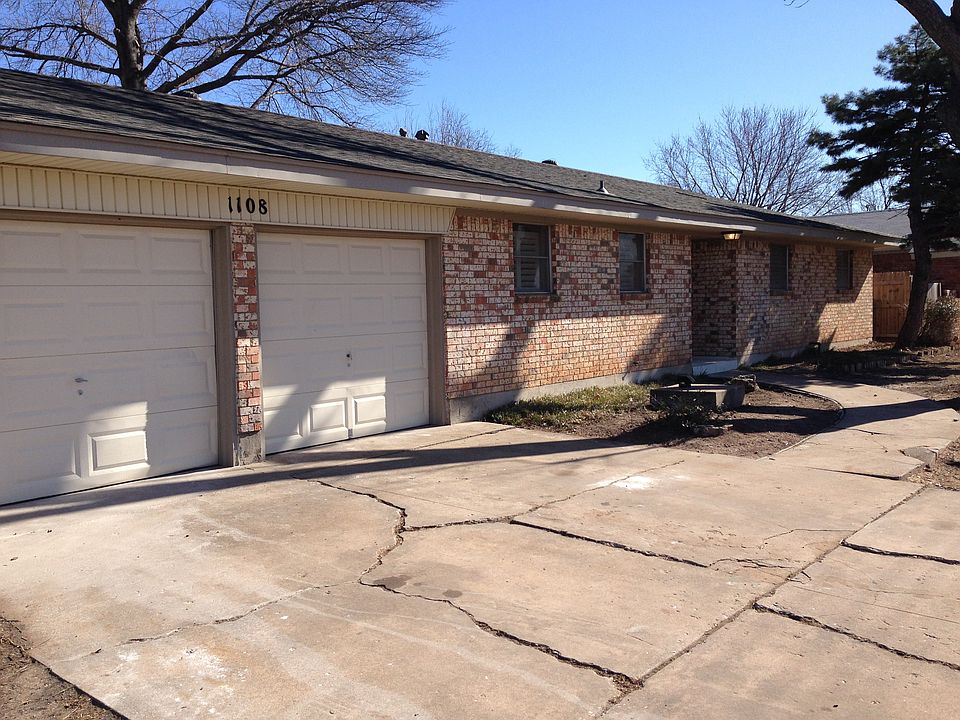1st image of 1108 Howard Dr