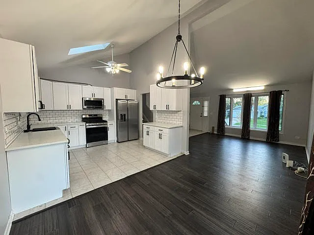2S151 Avondale Ln — Photo 7