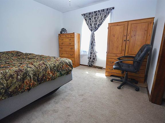 5th image of 1611 Hale Dr