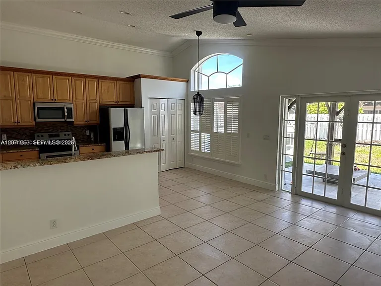 13274 NW 15th Ct — Photo 13