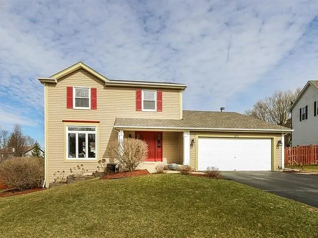631 Regal Ln photo 1