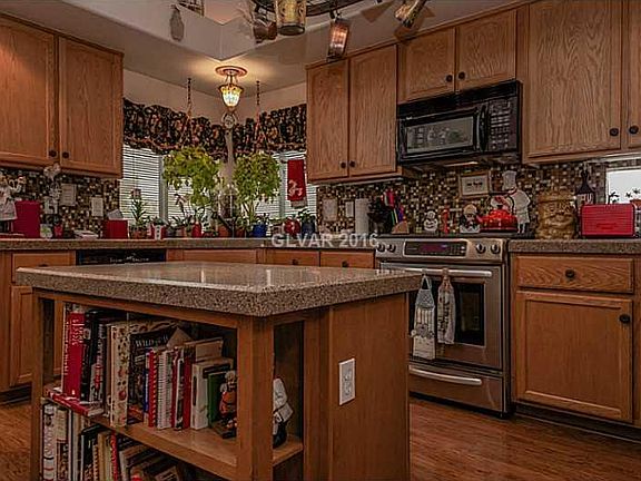 5th image of 9555 Adobe Arch Ct