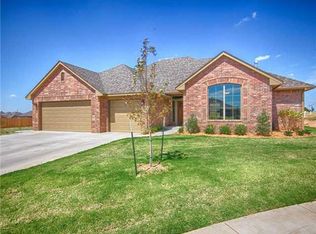 9005 NW 84th St, Yukon, OK 73099