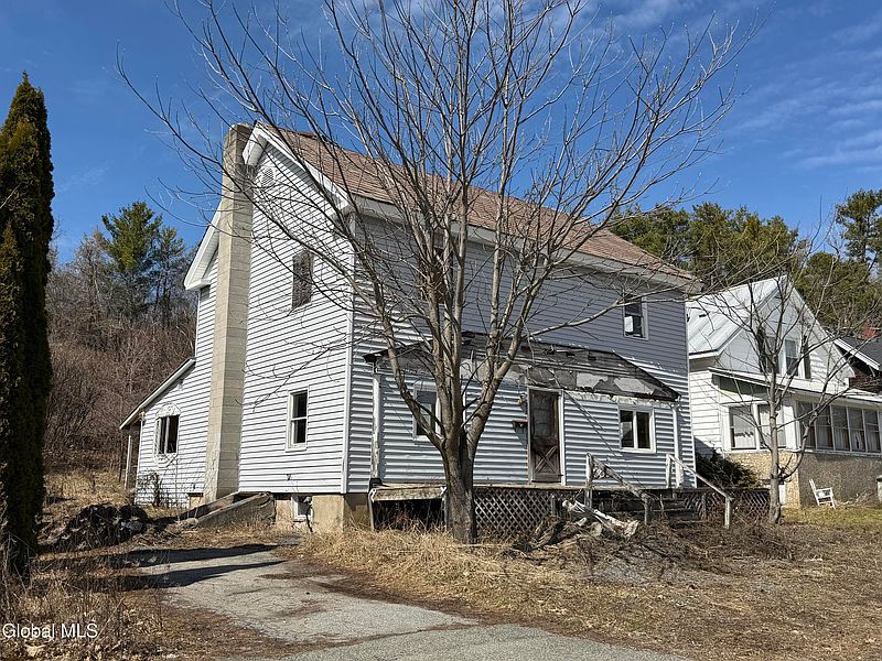 2nd image of 5 Waldo Place