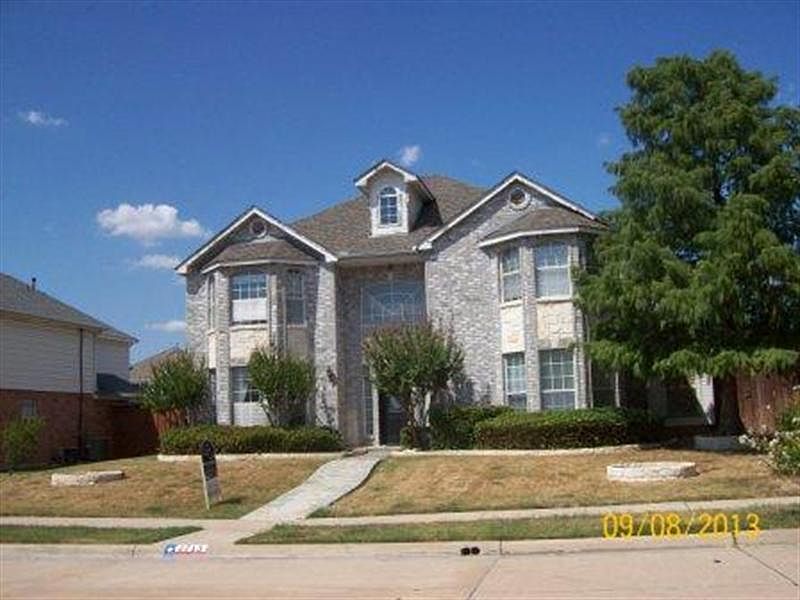 1st image of 2713 Carmel Dr